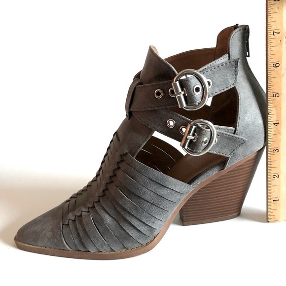 Qupid Zooey Western Woven Pointed Toe Booties - Picture 16 of 16